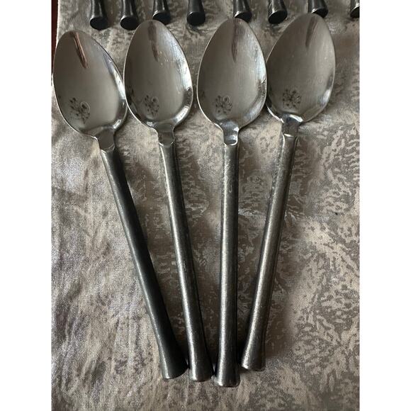 34 Pc Cambridge Stainless Steel set Modern darkened dinner dessert spoons 18/10 - Picture 6 of 14